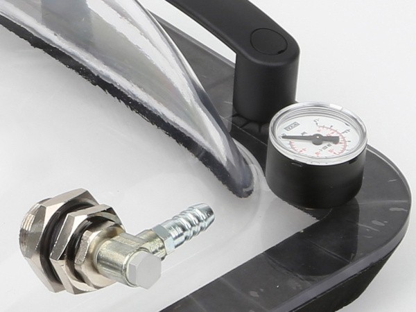 Вакуумный колпак (круглый) имеет встроенный манометр Вакуумный колпак (круглый) имеет встроенный манометр